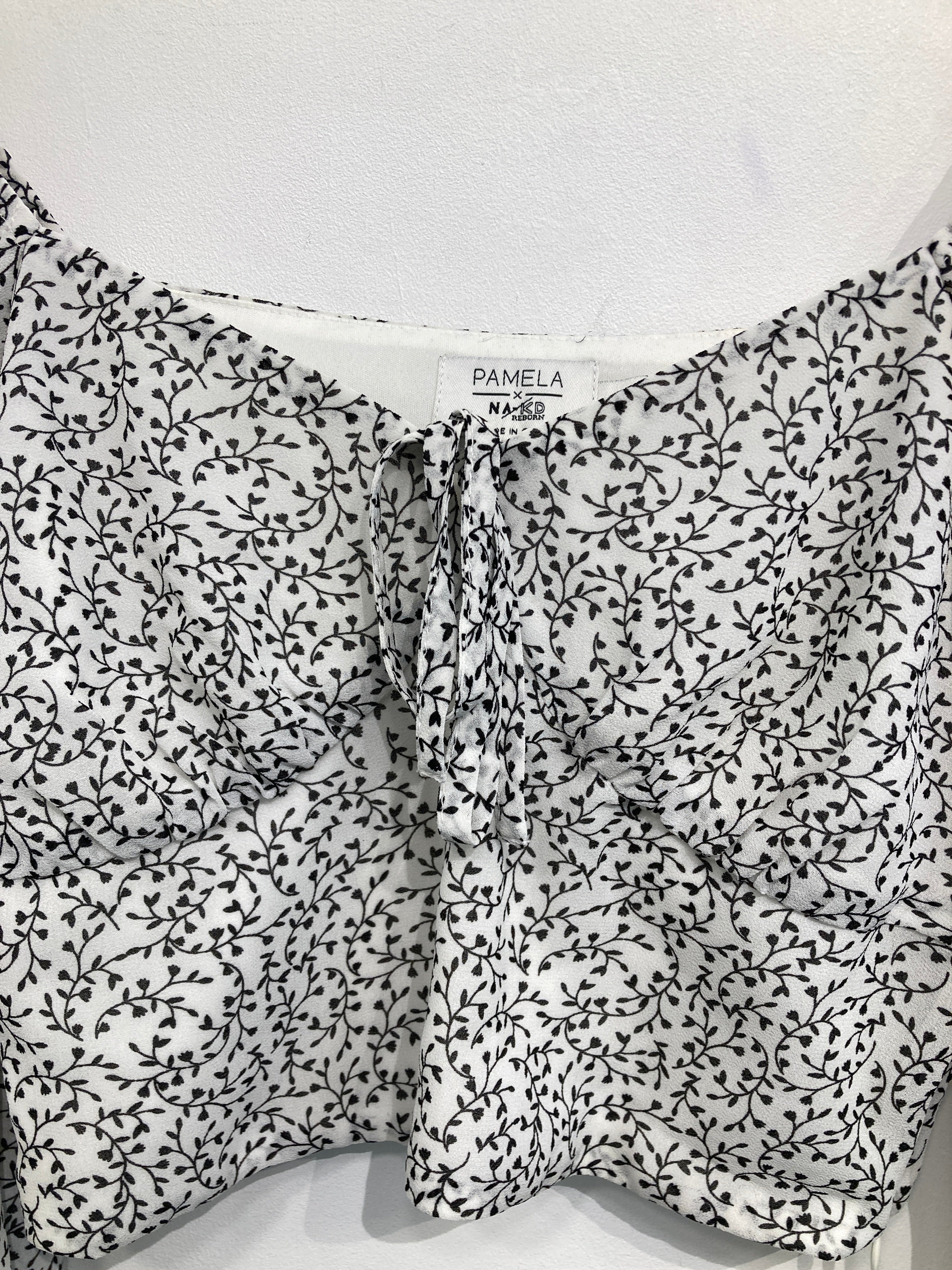 Na-Kd Bluse